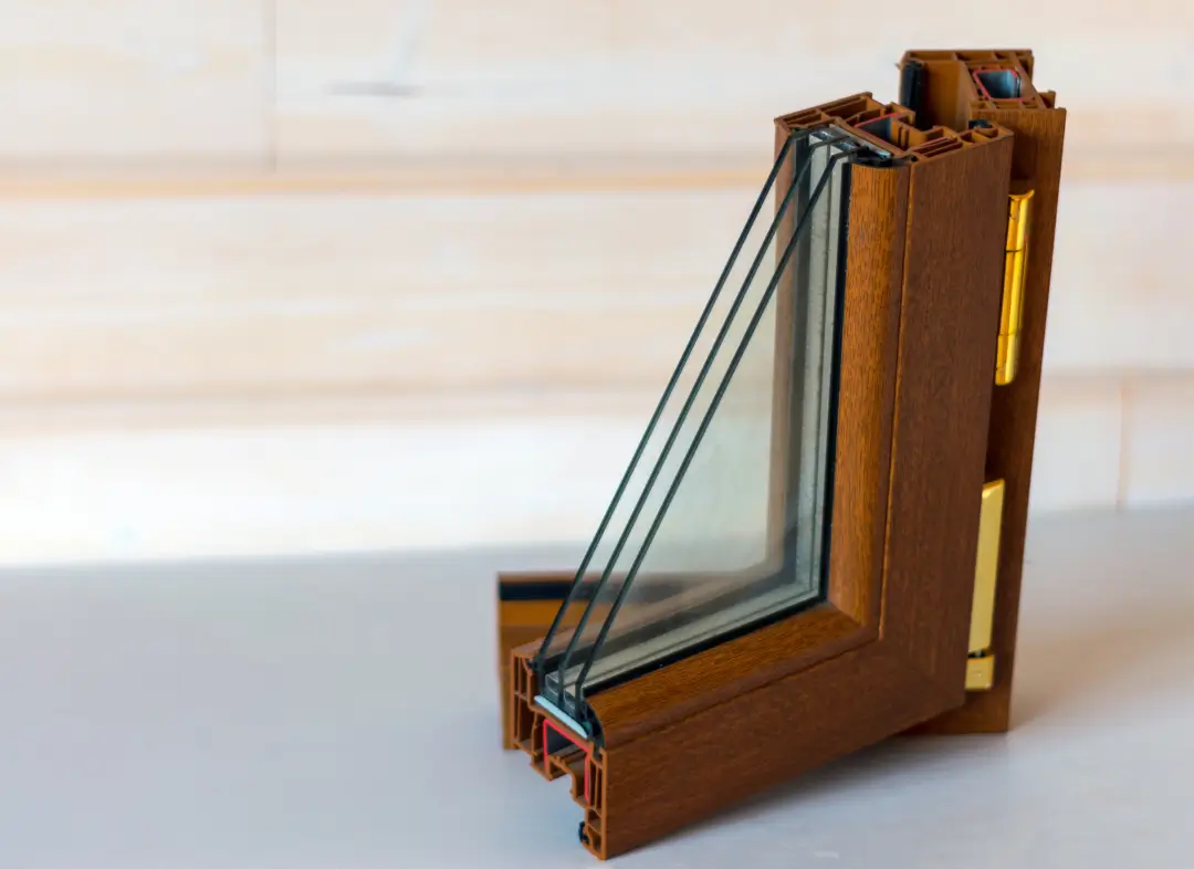 Installation de fenêtre en bois sur mesure Saint-André-de-la-Roche